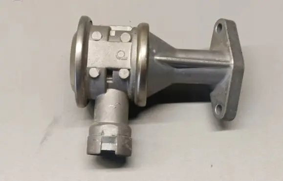 BMW M5 EGR valve 7837097