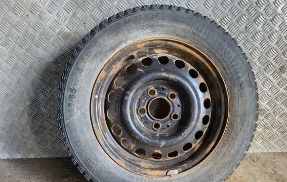 Mercedes-Benz E W124 R15 steel rim 1244000602