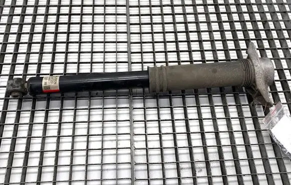 Nissan Qashqai J12 Rear shock absorber/damper 562106UA1B