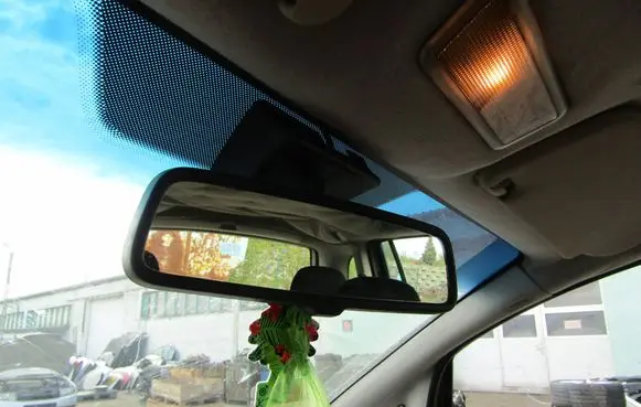 Opel Zafira A Rear view mirror (interior) 
