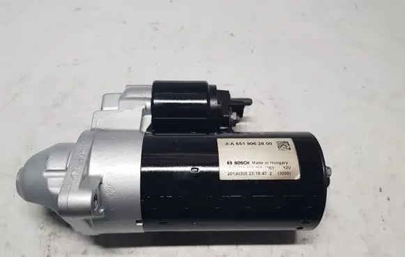Mercedes-Benz E W212 Starter motor A6519062800 0001139065