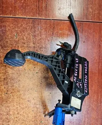 Audi A3 S3 8L Clutch pedal 1J1721059AE 171100 200600