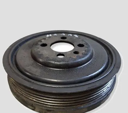 Volkswagen Golf V Crankshaft pulley 03G105243