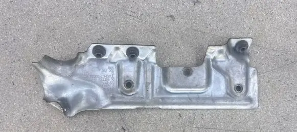 BMW 5 F10 F11 Heat shield in engine bay 7852260 11657852260