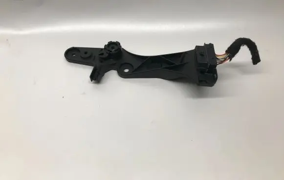 BMW 3 GT F34 Engine bonnet (hood) release handle 7326365