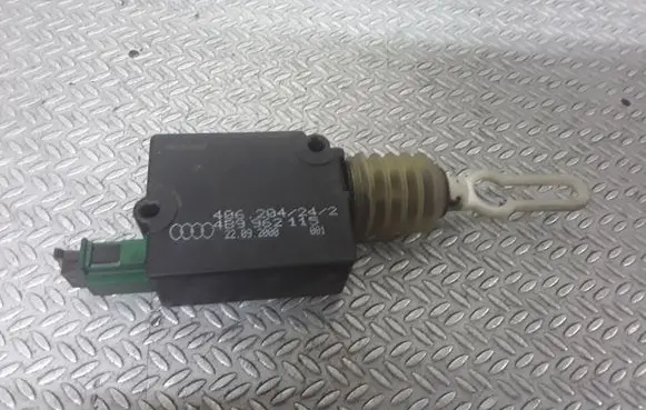 Audi A3 S3 8L Central locking motor 4B9962115