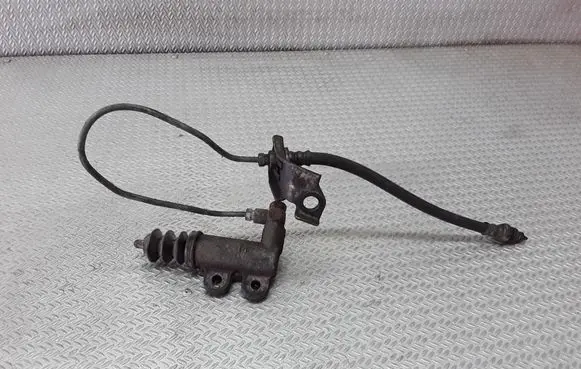 Mitsubishi Galant Clutch slave cylinder 