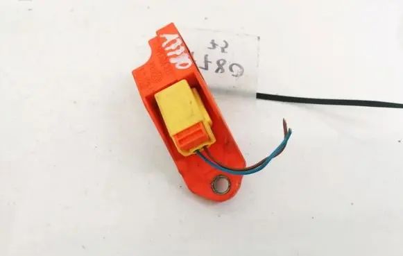 Skoda Fabia Mk2 (5J) Airbag deployment crash/impact sensor 1T0909606A 5WK43340