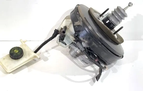 Peugeot 308 Brake booster 9675405480
