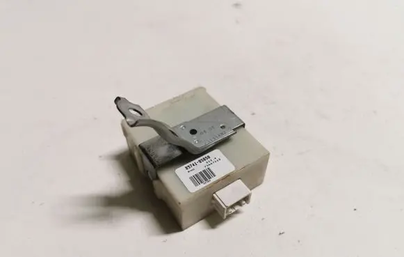 Toyota Avensis T250 Door central lock control unit/module 8974105050