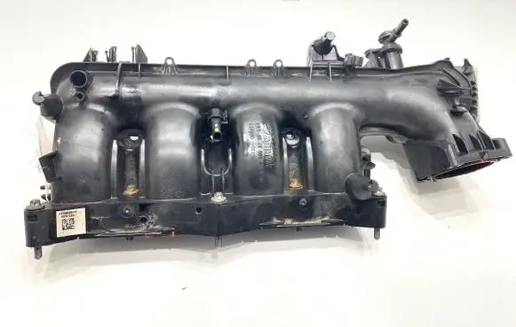 Mercedes-Benz CLA C117 X117 W117 Intake manifold A2700900737