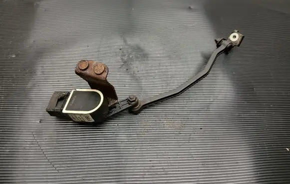 Volvo V60 Headlight/headlamp level sensor 8G9N3C492 AG9N3C097