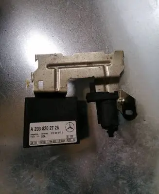 Mercedes-Benz C W203 Alarm control unit/module A2038202726 510080170