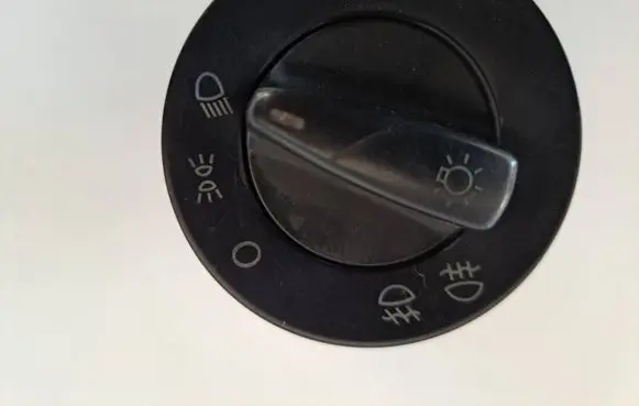 Volkswagen Golf IV Light switch 3B0941531C