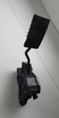 Honda CR-V Accelerator throttle pedal