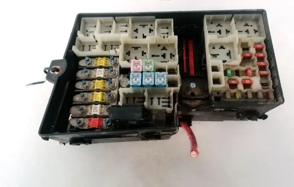 Ford Focus Fuse box set 3M5T14A142AB 3M5T-14A142-AB