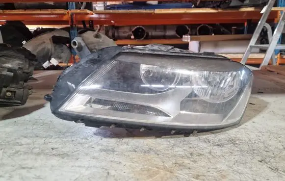 Volkswagen PASSAT B7 Headlight/headlamp 3AC941005