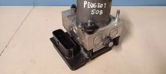 Peugeot 508 ABS Pump 9677031780