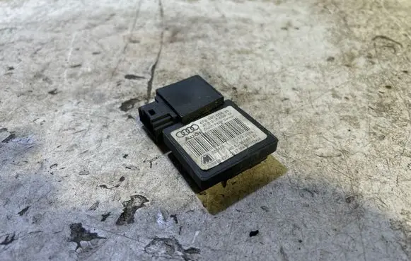 Audi A6 S6 C6 4F Clutch pedal sensor 4F0910658