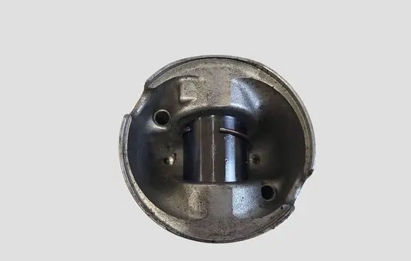 BMW 3 E90 E91 Piston 0000