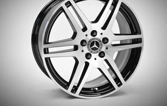 Mercedes-Benz E AMG W212 R18 alloy rim A2124012302 A2124012402