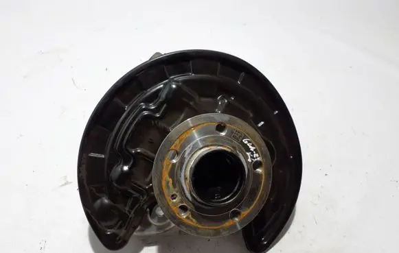 Mercedes-Benz GLA H247 Rear wheel hub A2473502300