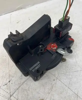 Renault Trafic II (X83) Front door lock 91166237