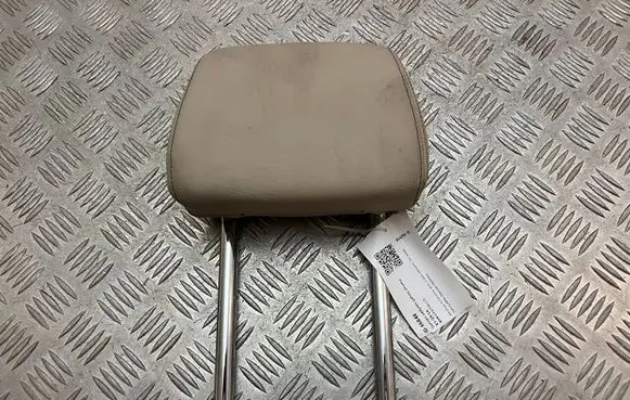 BMW 2 F22 F23 Rear seat headrest 