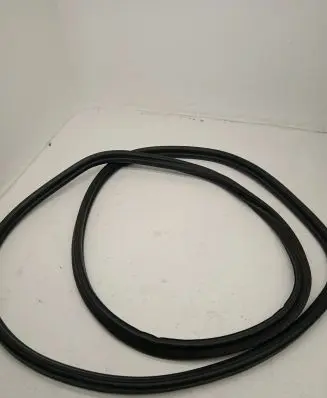 BMW M6 Trunk rubber seal (body) 7228502