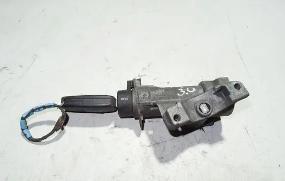 Audi A4 S4 B6 8E 8H Ignition lock 4B0905851C