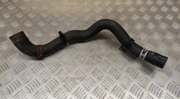Lexus ES 250 - 300 - 330 Engine coolant pipe/hose 1657125031