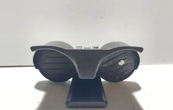 BMW 6 F12 F13 Cup holder front 13318813 922718