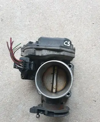 Audi A6 S6 C5 4B Throttle valve 058133063M