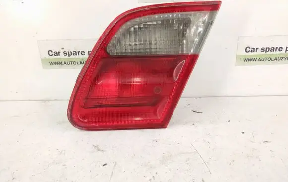Mercedes-Benz E W210 Tailgate rear/tail lights 2108203864 A2108203864