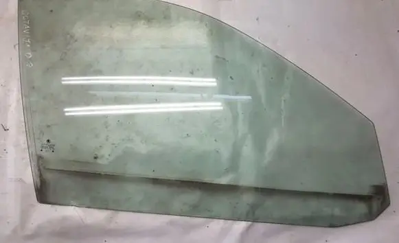 Skoda Octavia Mk1 (1U) Front door window glass four-door