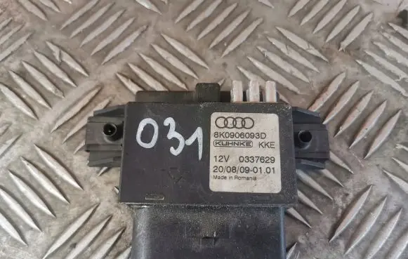 Audi A4 S4 B8 8K Fuel injection pump control unit/module 8K0906093D
