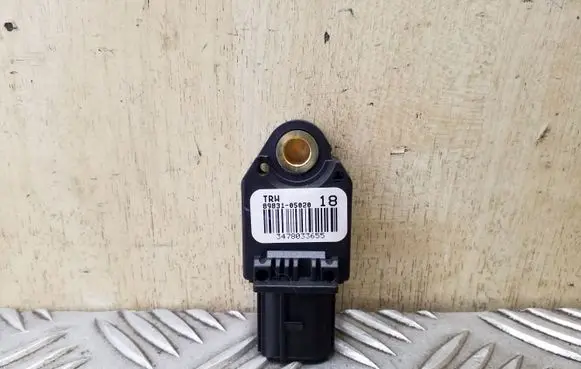 Toyota Verso Airbag deployment crash/impact sensor 8983105020