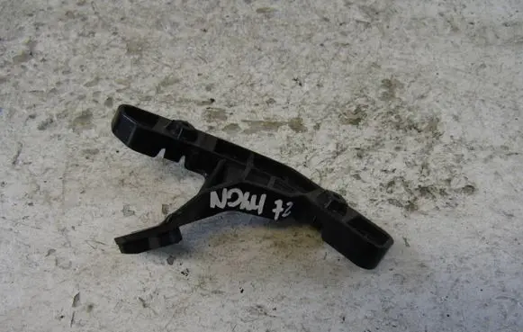 BMW X1 U11 Fender mounting bracket 9883590