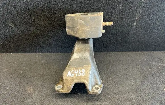 Audi A6 S6 C5 4B Gearbox mounting bracket 3D0399113AB