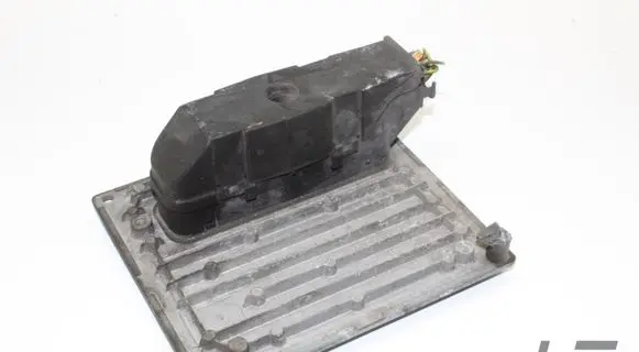Ford Fiesta Engine control unit/module 4S6112A650CA