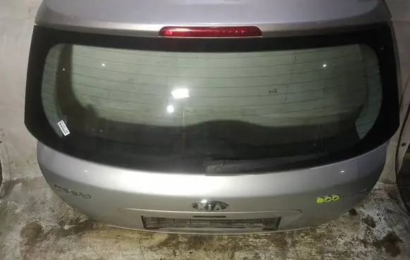 KIA Ceed Tailgate/trunk/boot lid pilkas