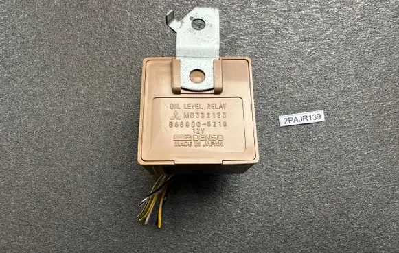 Mitsubishi Pajero Other relay MD332123 068000-5210