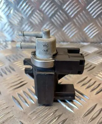 Audi A4 S4 B7 8E 8H Turbo solenoid valve 8E0906627C 2290513 72290513