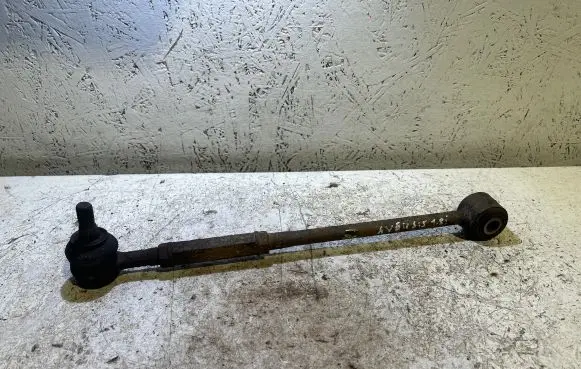 Toyota Avensis T270 Rear control arm