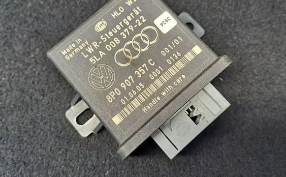 Audi A6 S6 C6 4F Light module LCM 8P0907357C