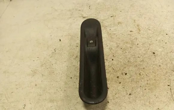 Renault Espace - Grand espace IV Electric window control switch 8200012263