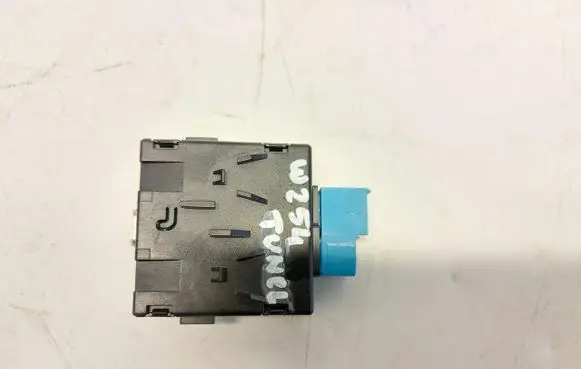 Mercedes-Benz GLC C254 USB socket connector A2238201805JLK01