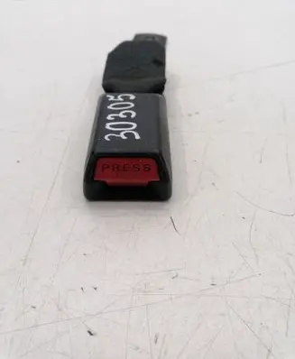 Mazda MX-3 Front seatbelt buckle
