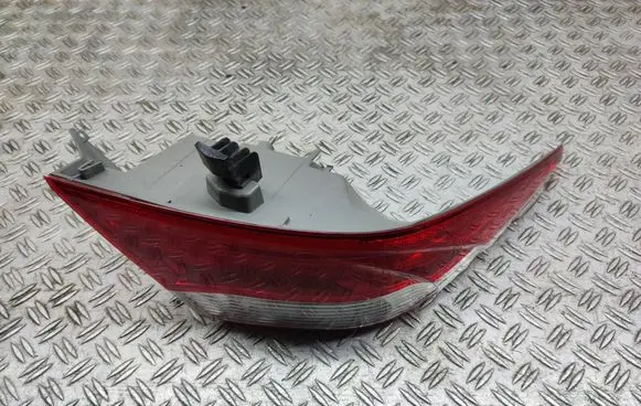 Toyota Camry Rear/tail lights 9TY945234