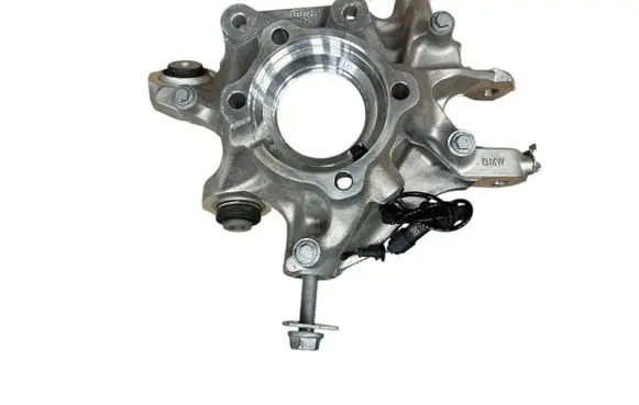 Rear wheel hub spindle/knuckle